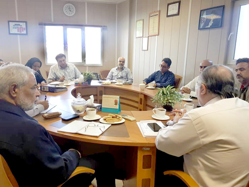 نشست هم اندیشی خارگ 3