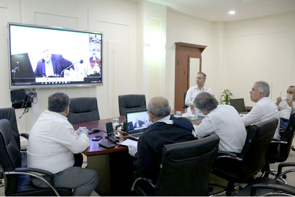 نشست کرونا با وزیر