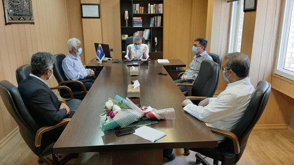 تقدیر از دکتر باقری 3