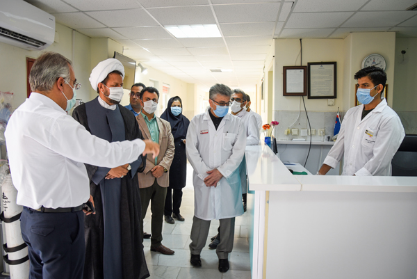بازدید امام جمعه از بیمارستان  6