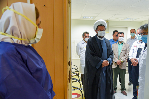 بازدید امام جمعه از بیمارستان  11