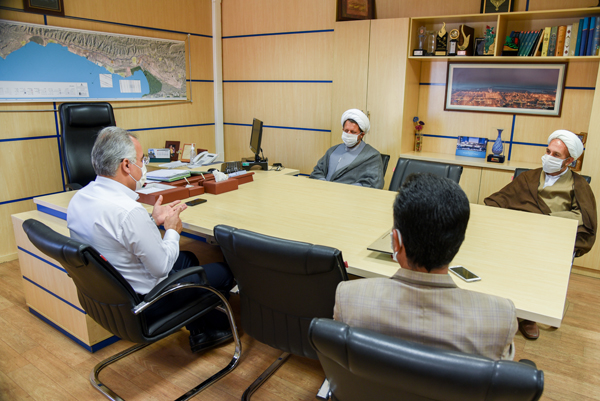 تقدیر امام جمعه از دکتر مالکی 2