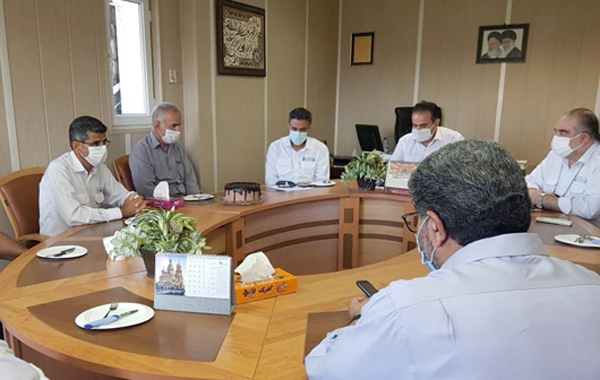 تقدیر از همکاران بازنشسته خارگ 1