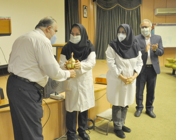 تقدیر از فرحنار مردانی  4