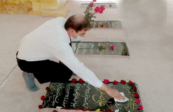 غبارروبی گلزار شهدا 1