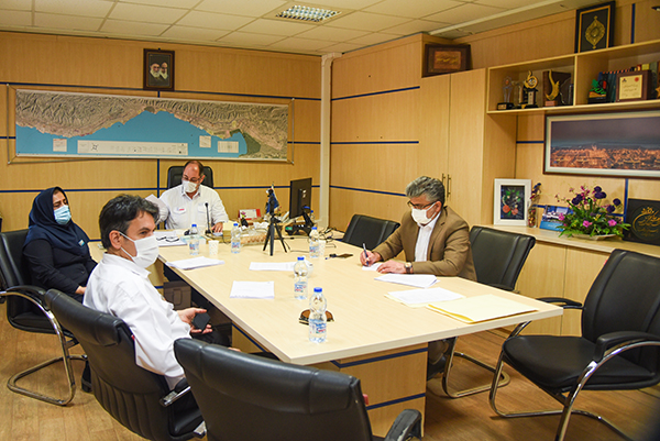 ویدئو کنفرانس واحد مدیریت برنامه ریزی  سازمان با مناطق ۱۴ گانه سازمان 1