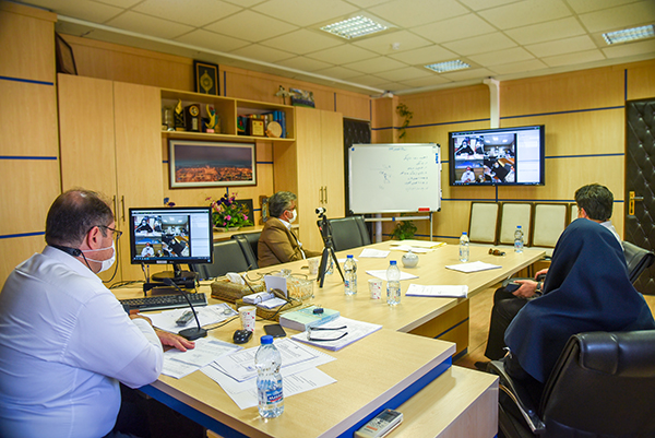 ویدئو کنفرانس واحد مدیریت برنامه ریزی  سازمان با مناطق ۱۴ گانه سازمان 3