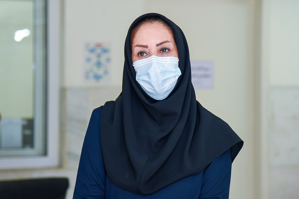 تقدر از مدد کار اجتماعی بیمارستان توسط خیریه مهرورزان الماس جنوب 2