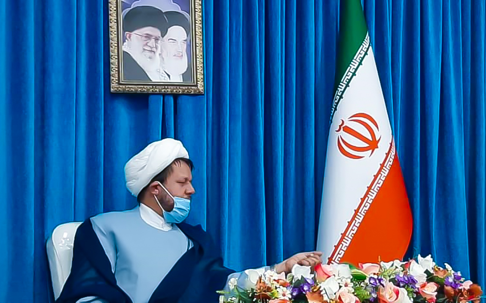 دیدار رئیس بهداشت و درمان صنعت نفت بوشهر و خارگ با امام جمعه شهرستان جم 1