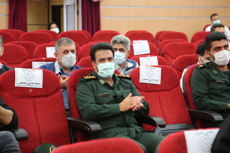 پرستاران و خانواده های شهدای عرصه سلامت خارگ تجلیل شد+تصاویر 9