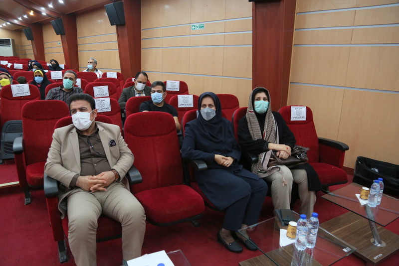 پرستاران و خانواده های شهدای عرصه سلامت خارگ تجلیل شد+تصاویر 14