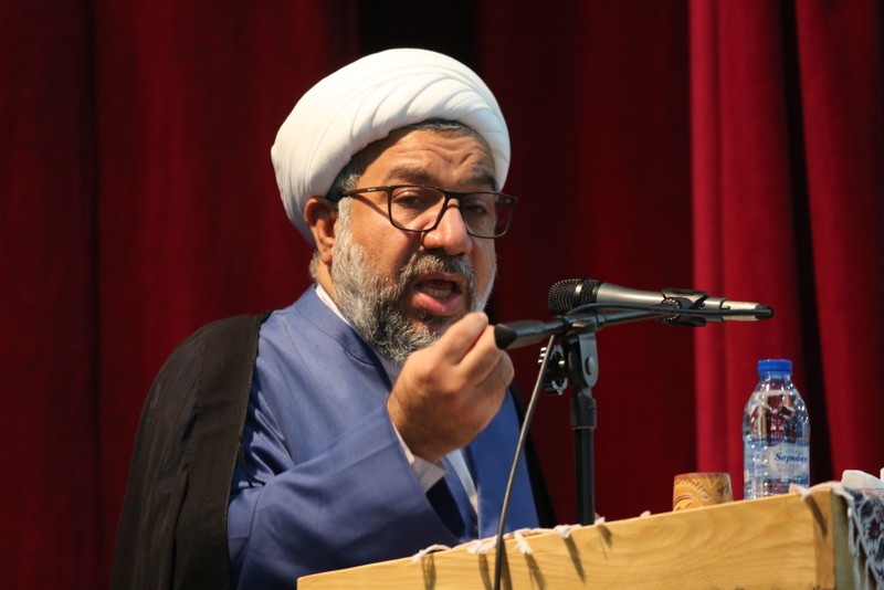 پرستاران و خانواده های شهدای عرصه سلامت خارگ تجلیل شد+تصاویر 15