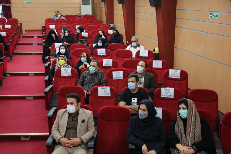 پرستاران و خانواده های شهدای عرصه سلامت خارگ تجلیل شد+تصاویر 28