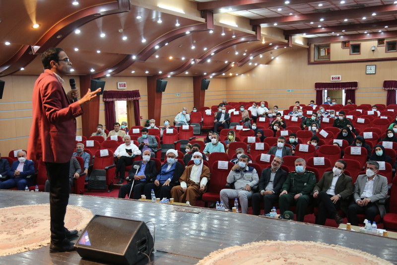 پرستاران و خانواده های شهدای عرصه سلامت خارگ تجلیل شد+تصاویر 34