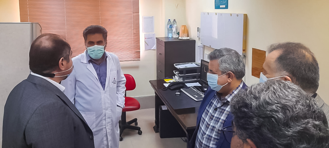 دکتر هاشمی دستگاه سی تی اسکن 2