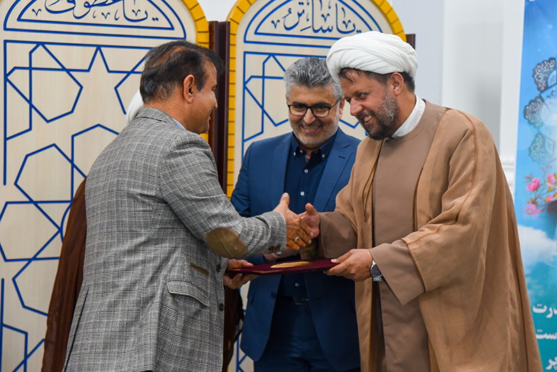 تقدیر از پرستاران در مصلی نماز جمعه 10