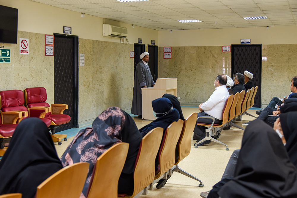 دیدار امام جمعه با کادر بیمارستان 17