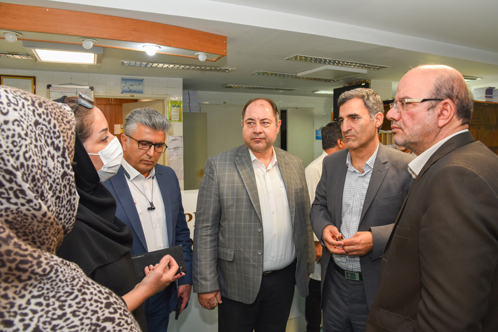 بازدید مدیر عامل سازمان از بیمارستان  15