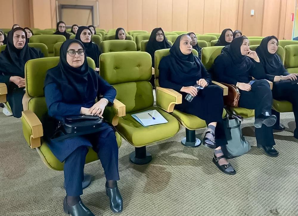 کارگاه آموزشی غربالگری و تشخیص زودهنگام سرطان سینه  5