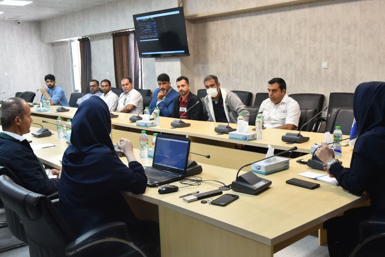 بررسی چالش های اداری  3